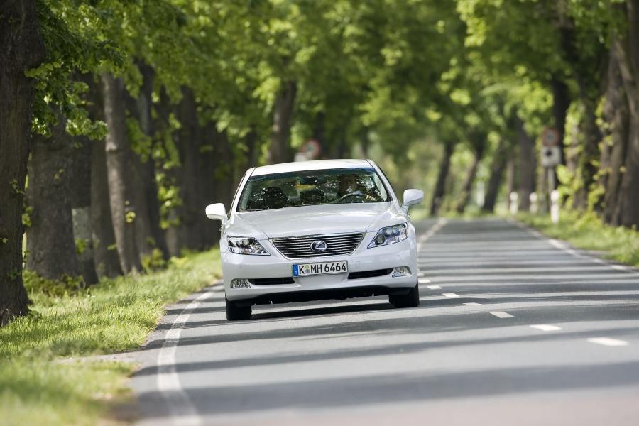  Lexus LS600h L 2007 года  (фото 95 из 224)